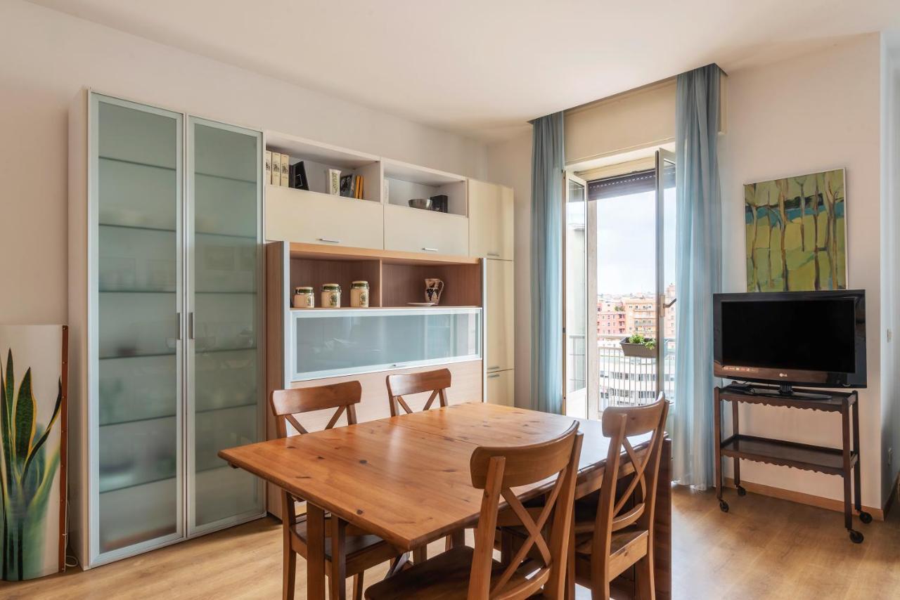 Sunny Apartment Piramide Rzym Zewnętrze zdjęcie