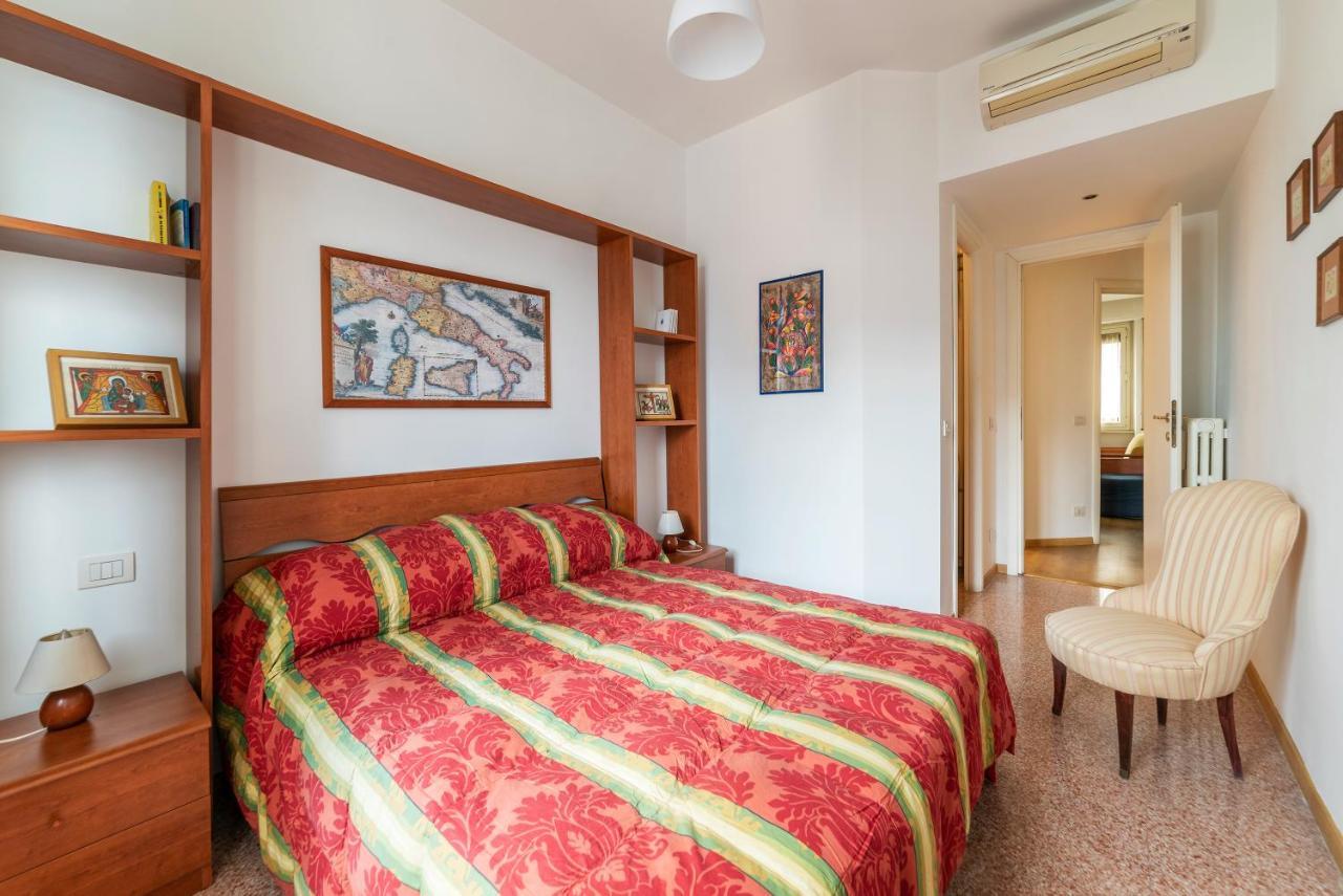 Sunny Apartment Piramide Rzym Zewnętrze zdjęcie