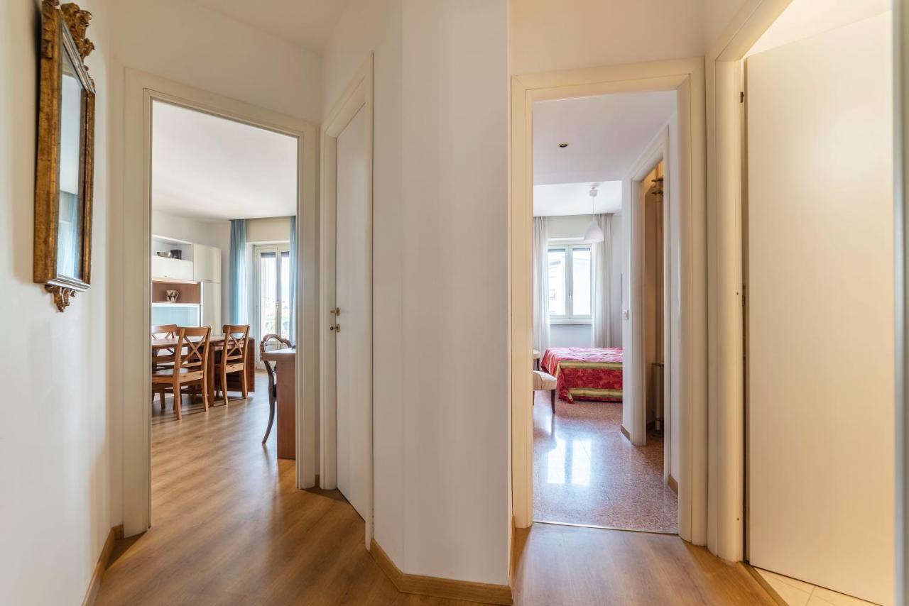 Sunny Apartment Piramide Rzym Zewnętrze zdjęcie